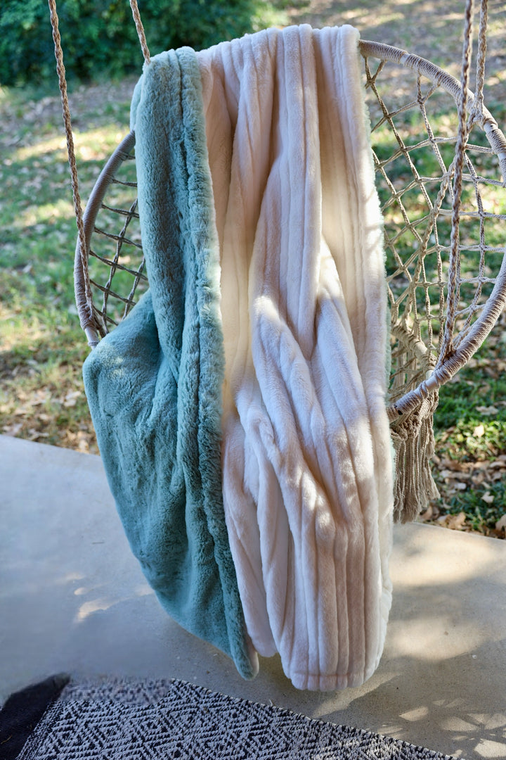 The Dewdrop Morning Glow Blanket