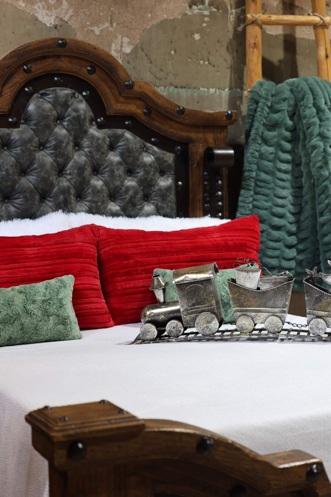 The Silver Dottie Comforter Blanket