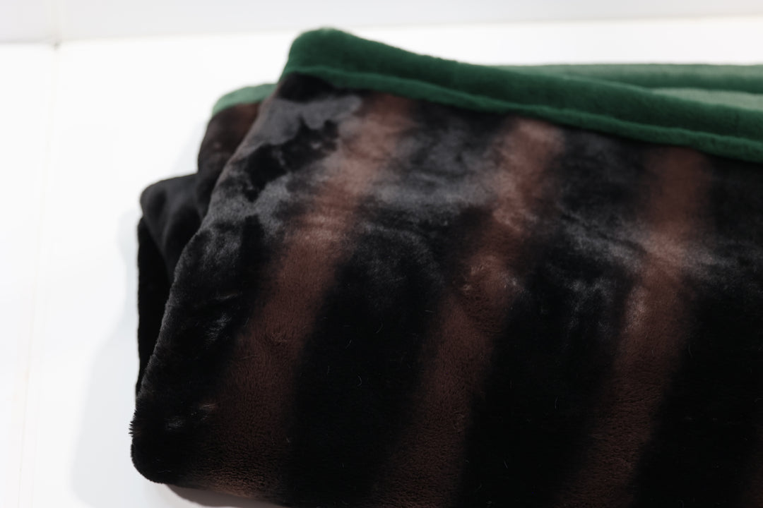 The Café Cove Blanket