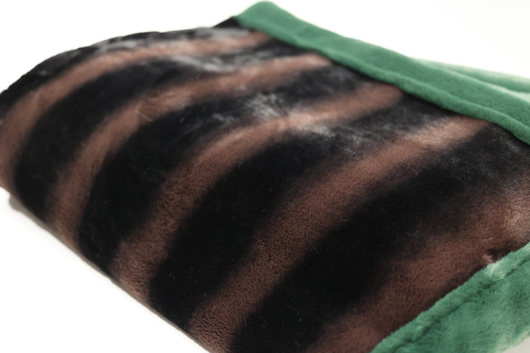 The Café Cove Blanket