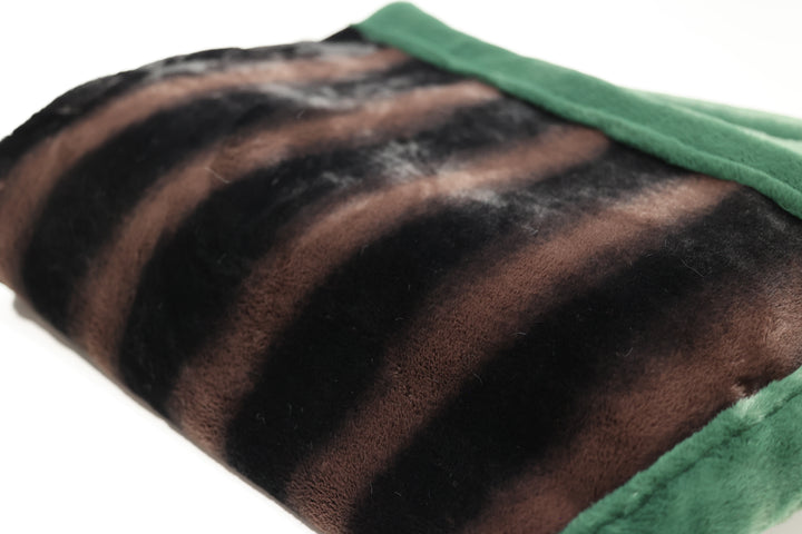 The Café Cove Blanket