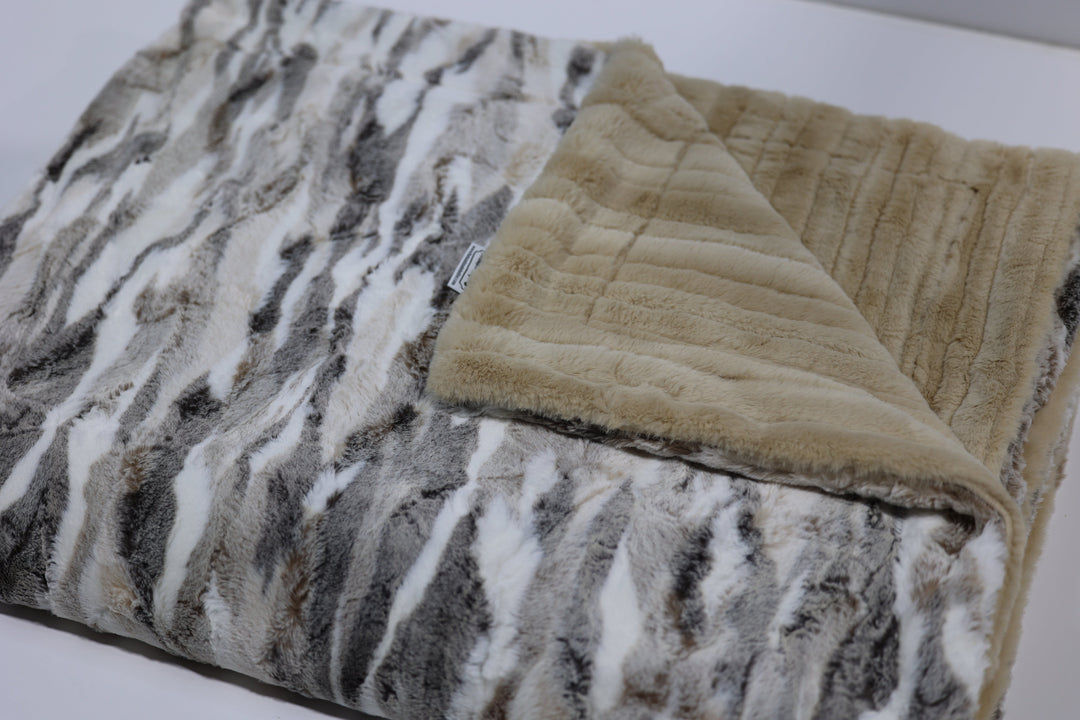 The Golden Dunes Blanket