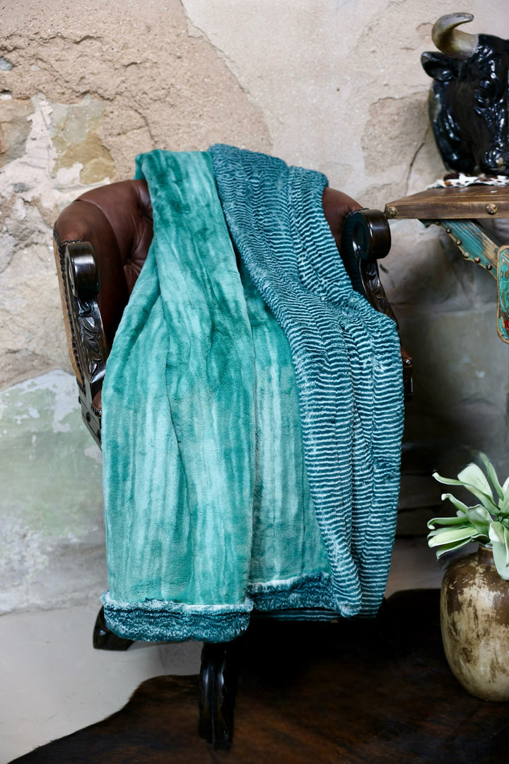 The Spruce Tide Blanket