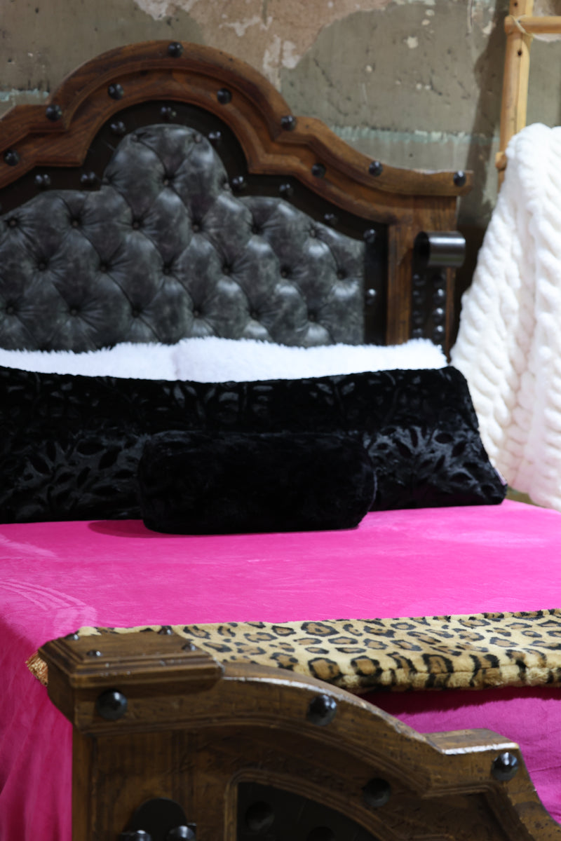The Cerise Comforter Blanket- RTS