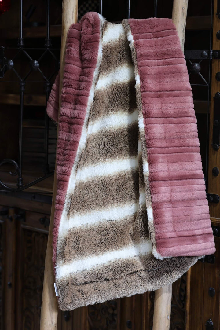 The Aurorarose Blanket