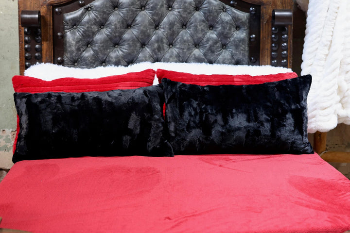 The Cardinal Dottie Comforter Blanket