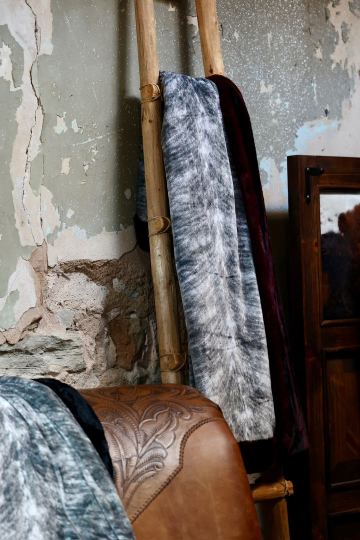 The Exclusive Gray Brindle Blanket