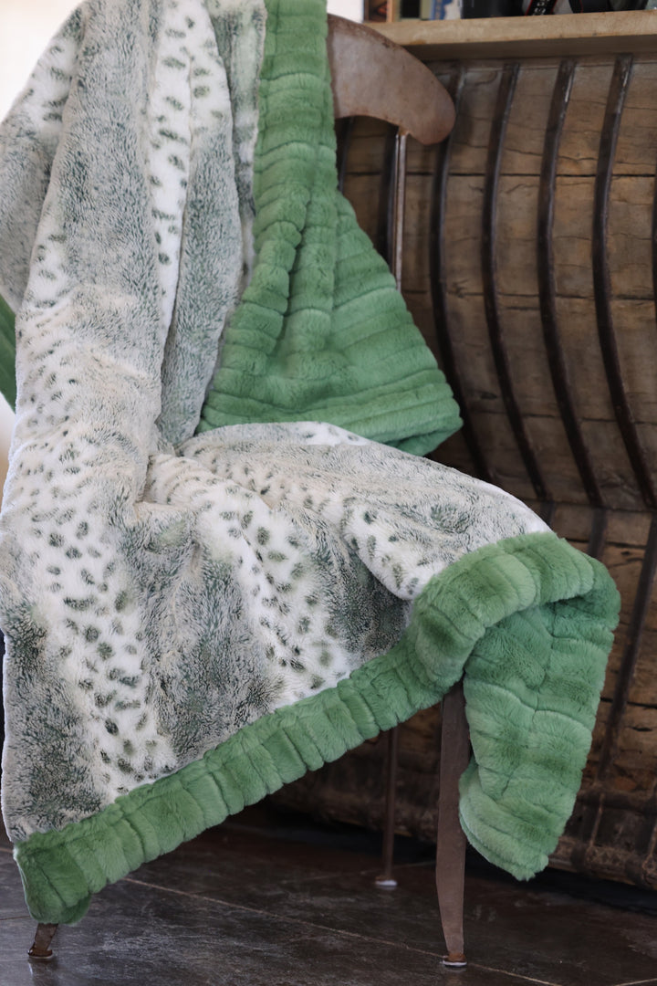 The Soft Pine Blanket