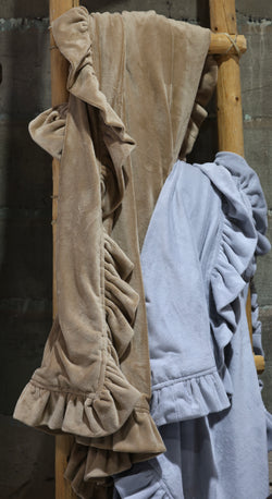 The Ruffle Blanket- RTS