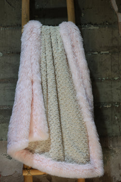 The Rosette Kiss Blanket- RTS