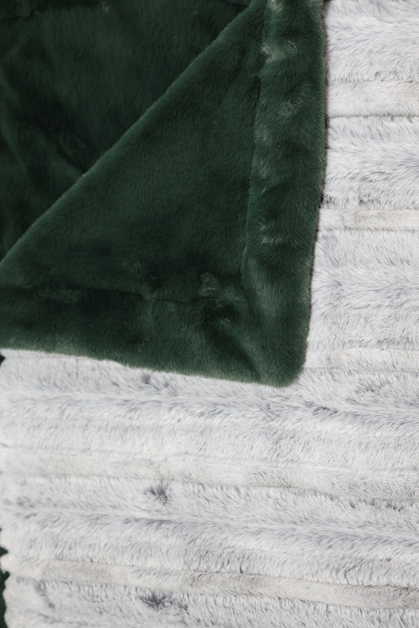 The Elegant Courtyard Blanket- RTS