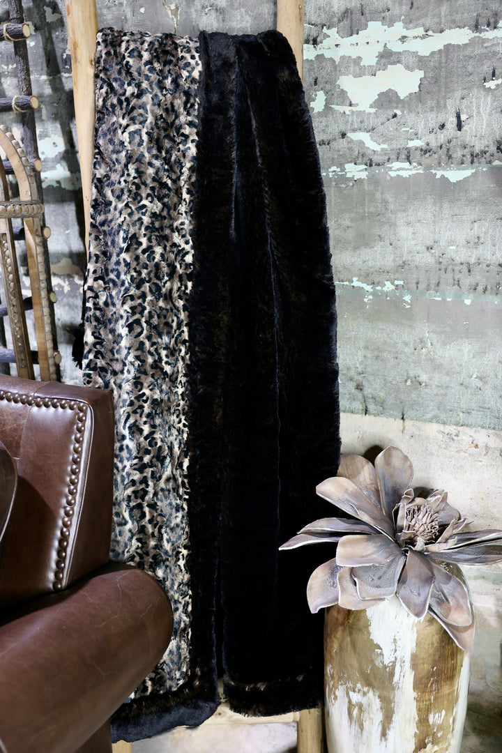 The Smoky Bobcat Nights Blanket