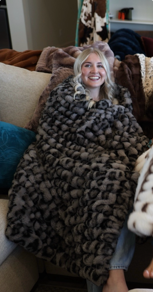 The Silver Clouded Leopard Milan