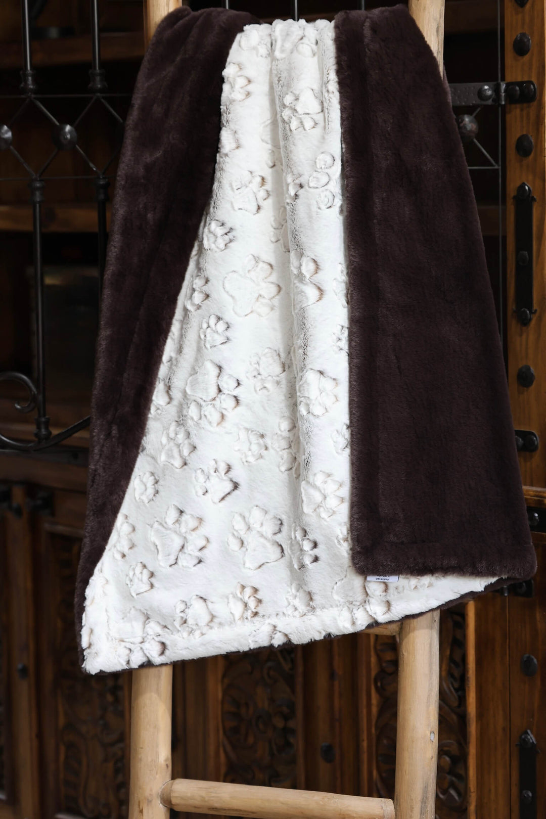 The Cocoelle Blanket