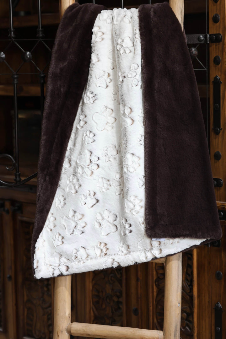 The Cocoelle Blanket
