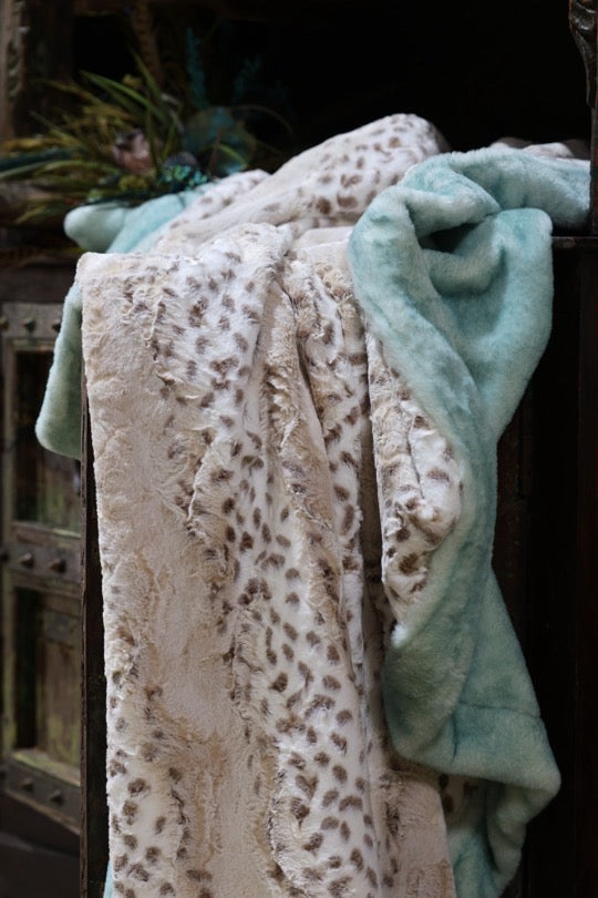 The Wild Agave Leopard Blanket