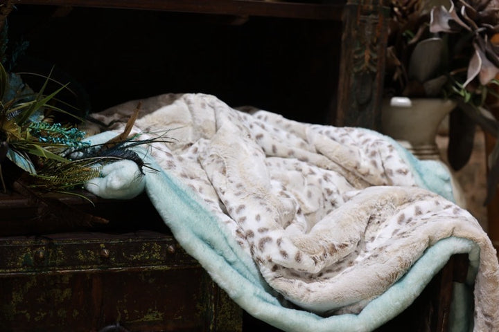 The Wild Agave Leopard Blanket