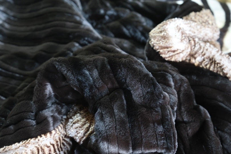 The Espresso Caramel Blanket