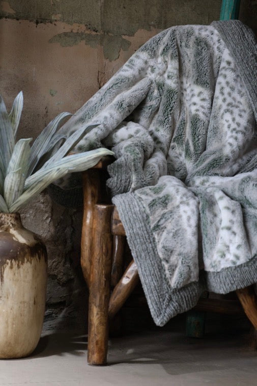 The Ivy Studio Blanket