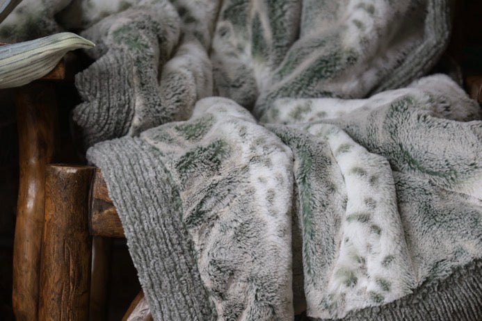 The Ivy Studio Blanket