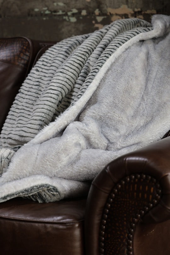 The Cold Tide Fox Blanket