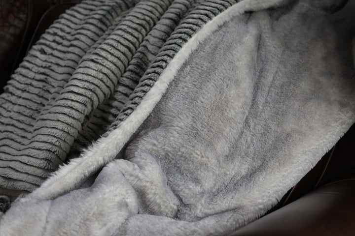 The Cold Tide Fox Blanket