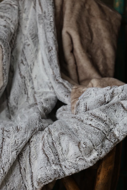 The Almond Sandollar Blanket