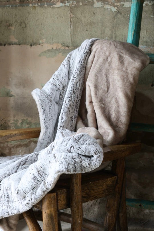 The Almond Sandollar Blanket