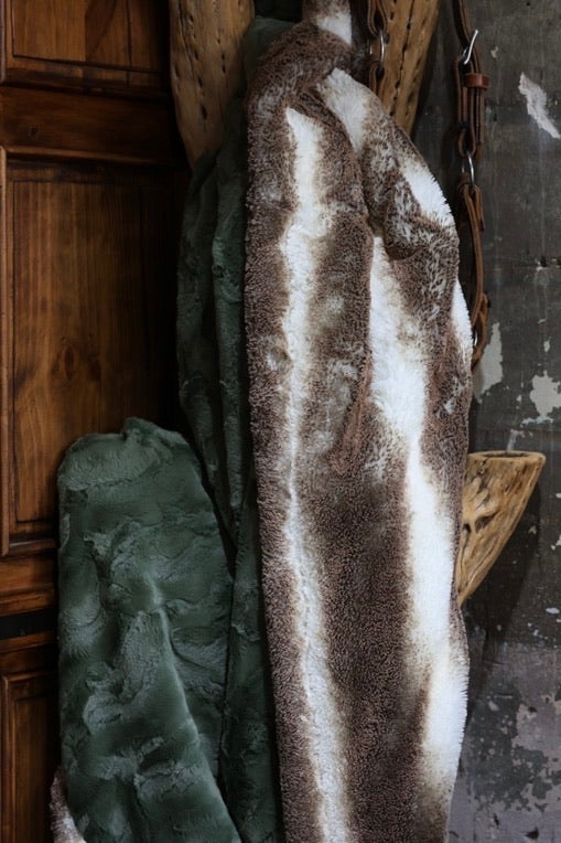 The Ivy Hollow Blanket