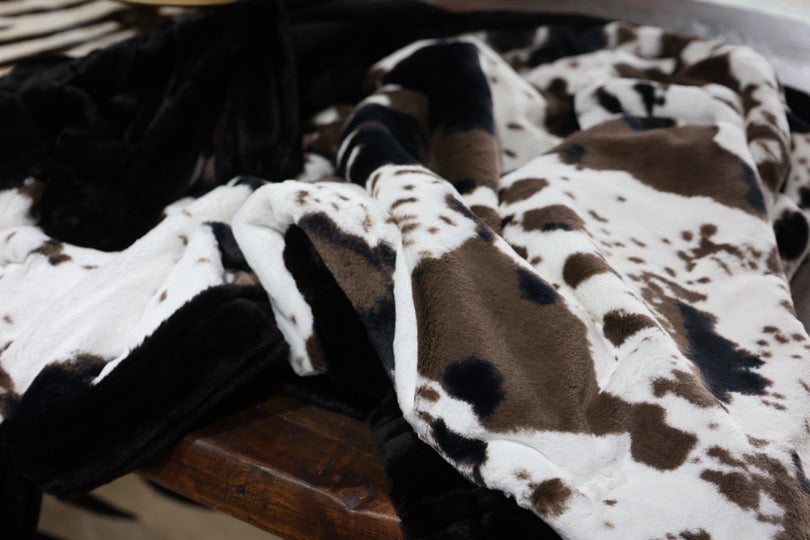 The Dark Prairie Blanket