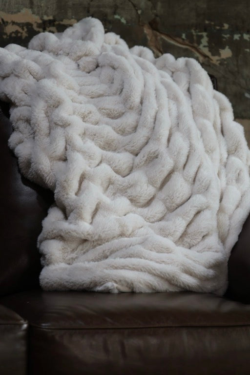 The Socialite Milan Blanket
