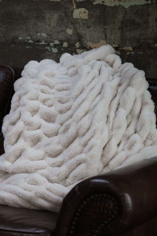 The Socialite Milan Blanket