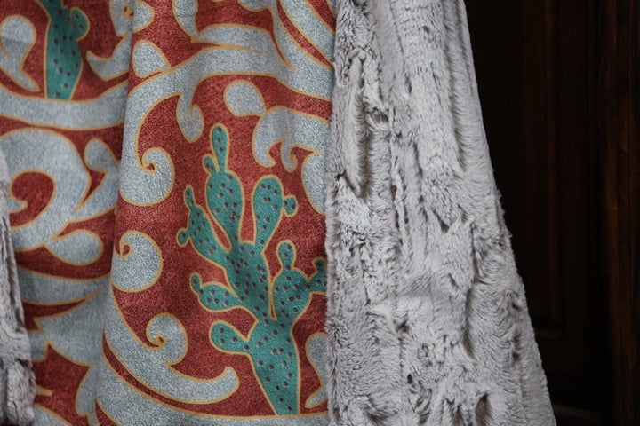The Frosted Cactus Blanket