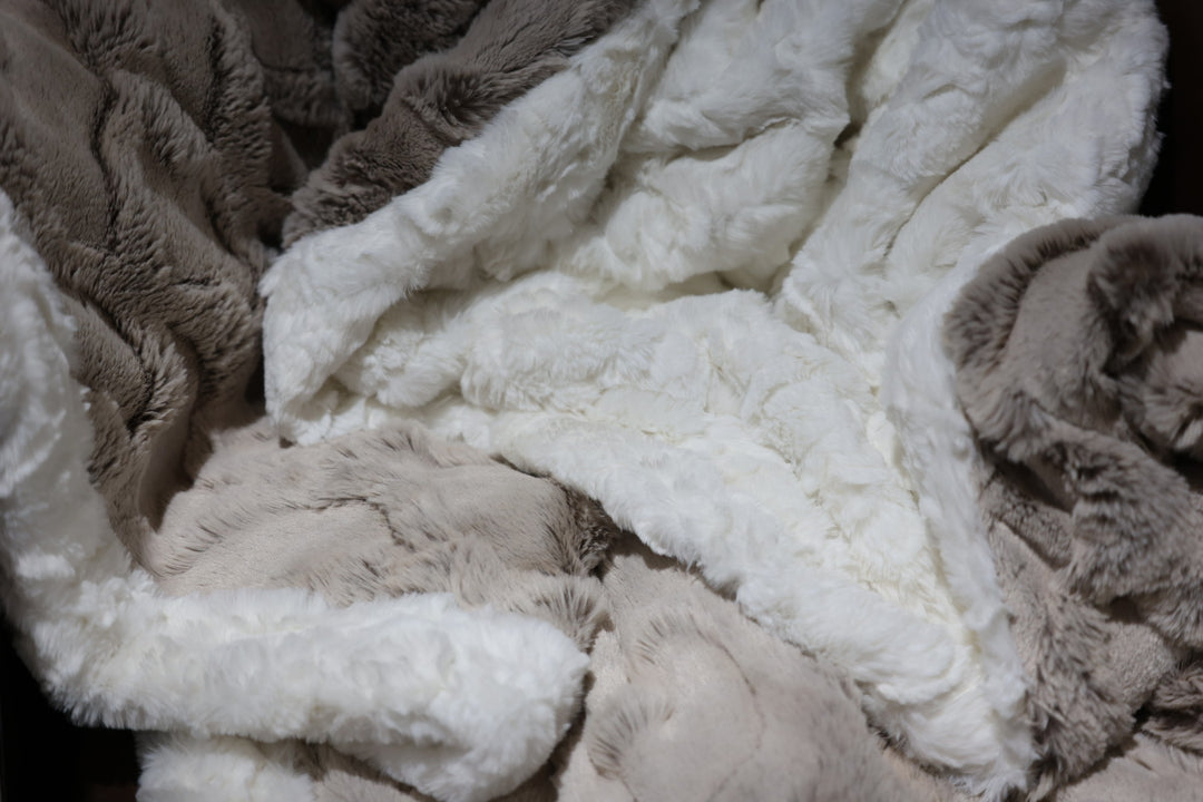 The Cocoa Blanc Blanket