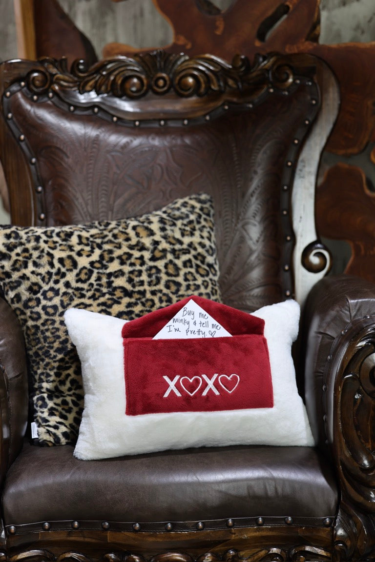 Natural Encore with Red Minky Envelope “XOXO” Pillow