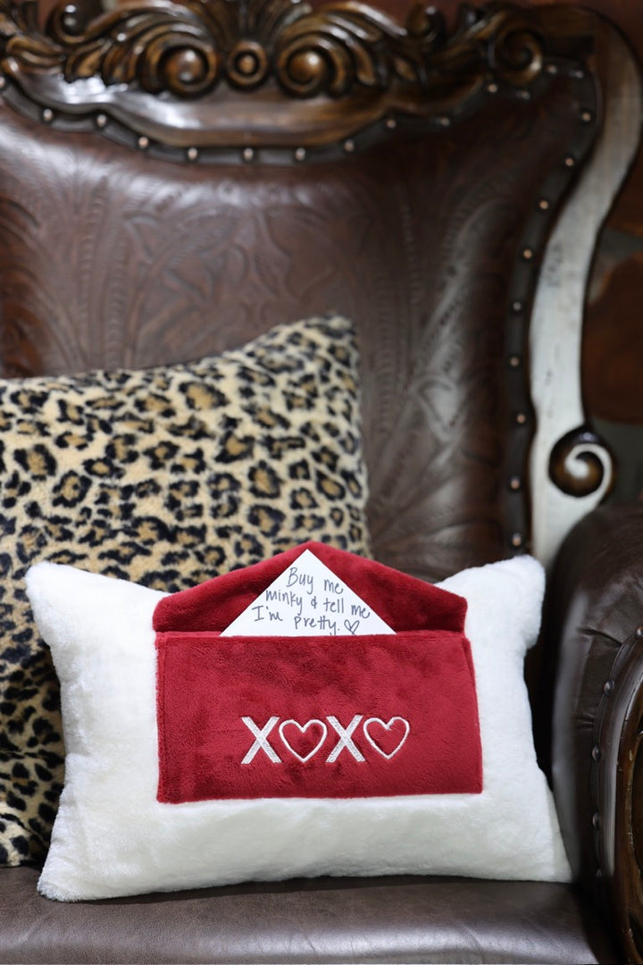 Natural Encore with Red Minky Envelope “XOXO” Pillow