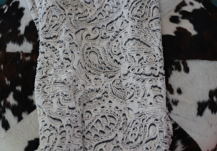 The Buckskin Paisley Blanket