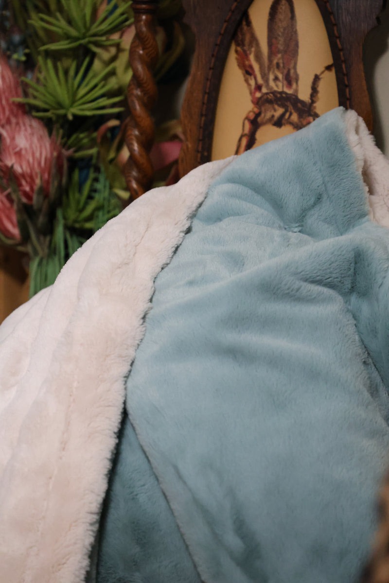 The Misty Pearl Blanket- RTS