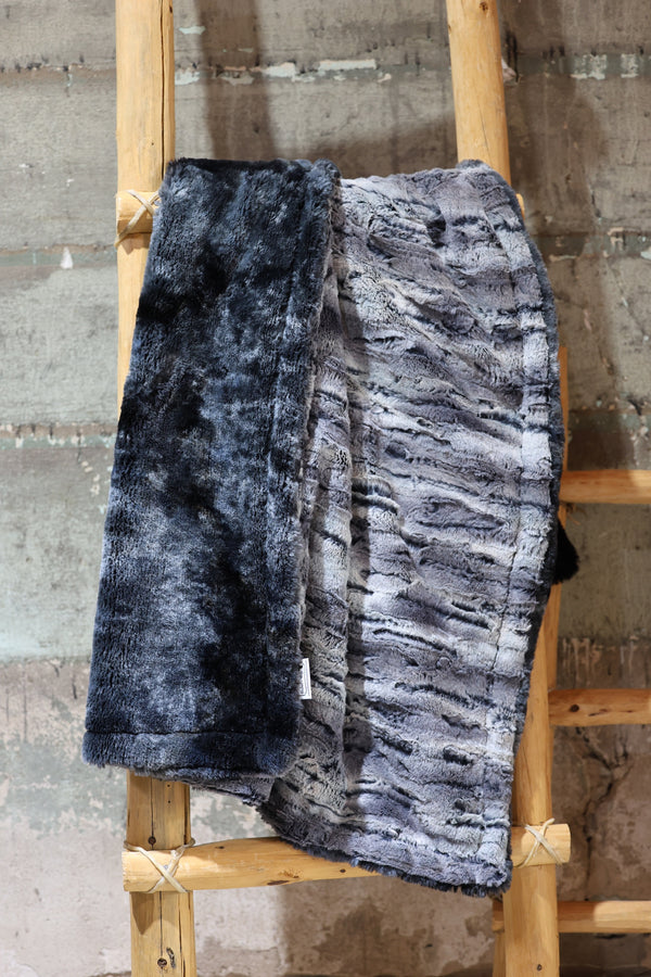 The Onyx Blanket- RTS