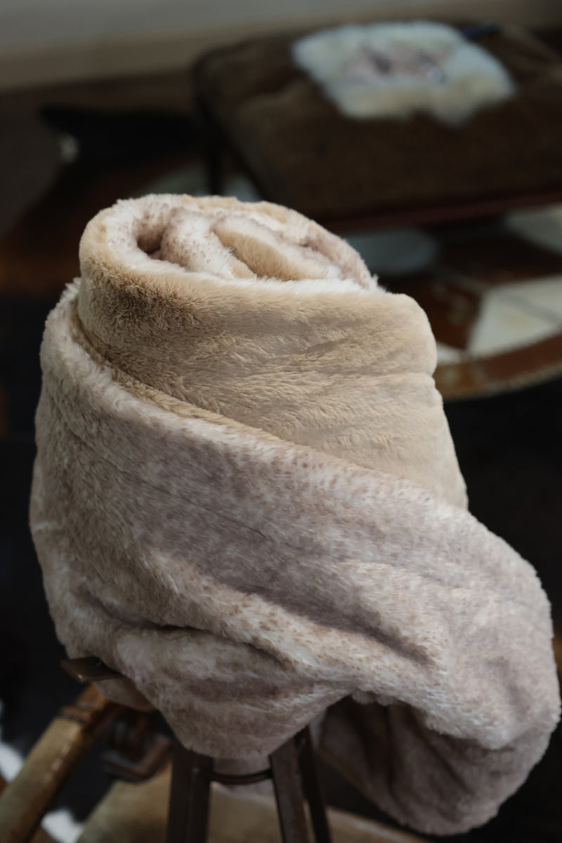 The Ecru Whisper Blanket- RTS