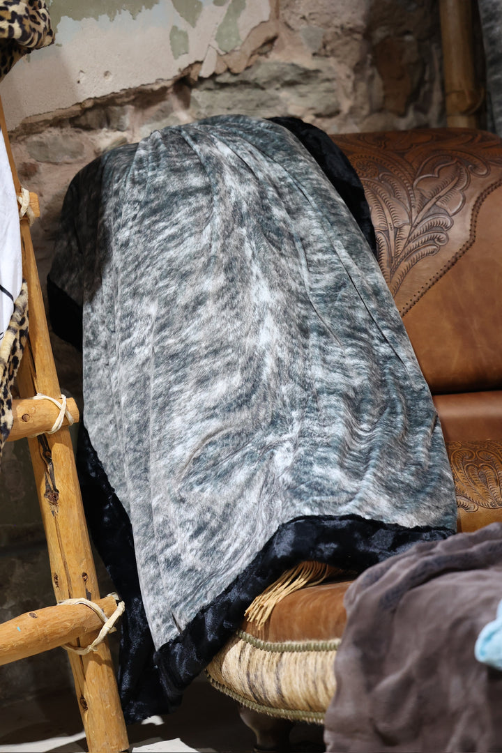 The Exclusive Gray Brindle Blanket