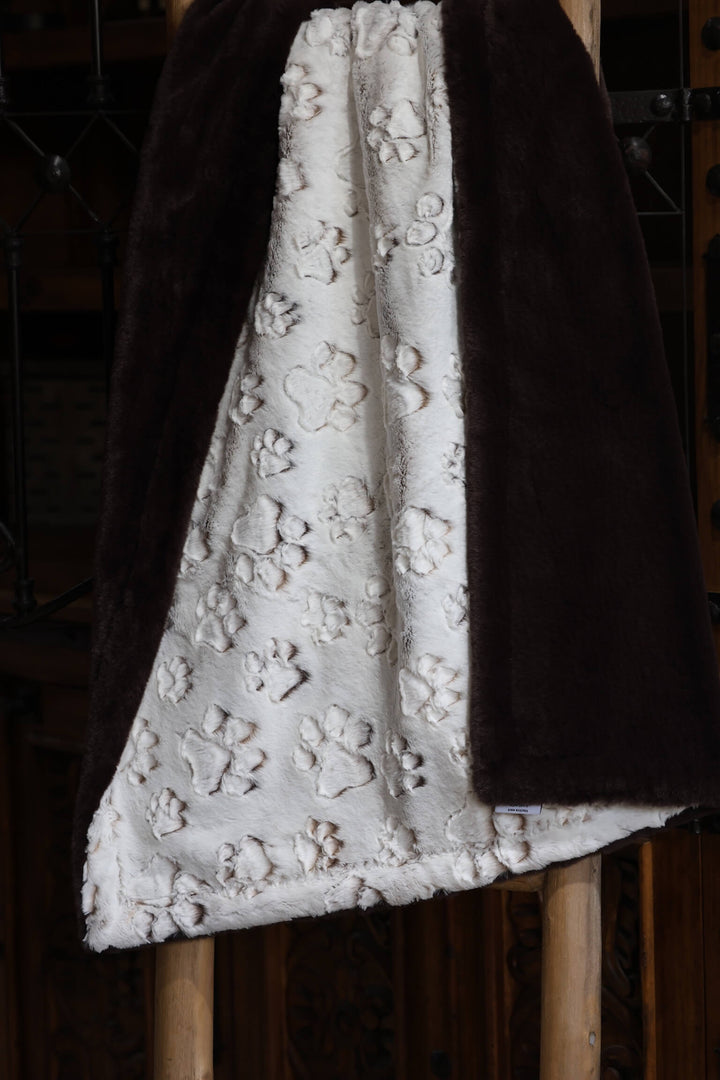 The Cocoelle Blanket