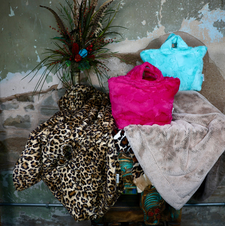 Cerise Hide | Blanket in a Bag