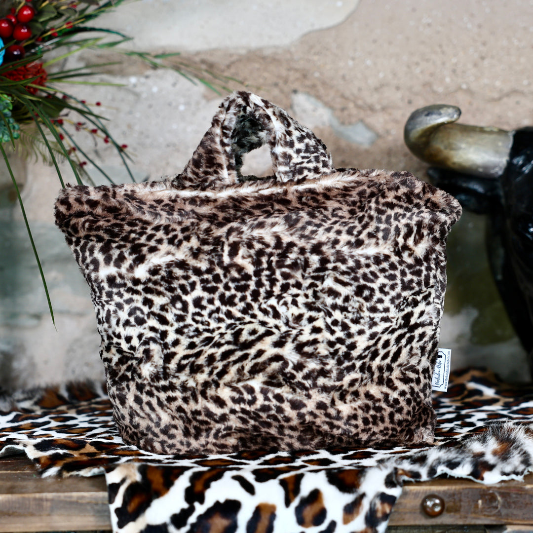 Chocolate Cheetah | Blanket in a Bag