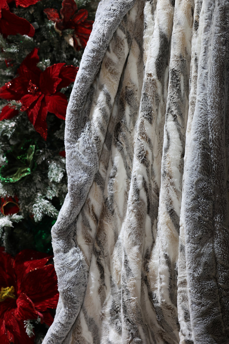 The Frosted Fluff Blanket- RTS