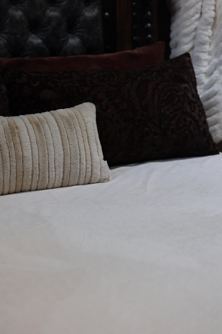 The Sand Dottie Comforter Blanket