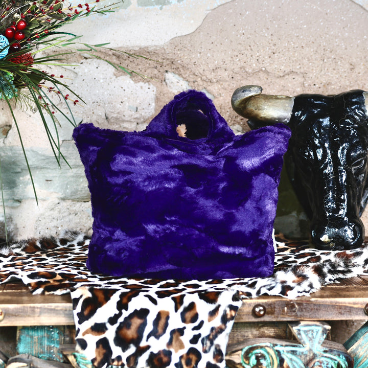 Eggplant Hide | Blanket in a Bag