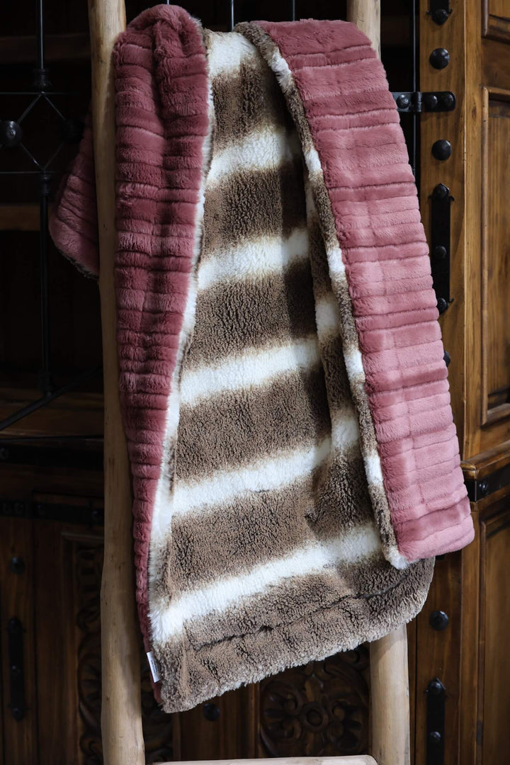 The Aurorarose Blanket