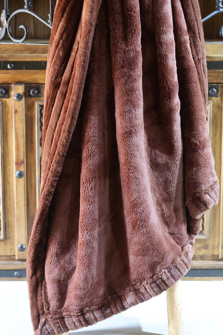 The Amber Kiss Blanket