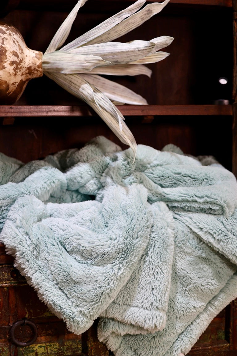 The Dewdrop Dream Blanket